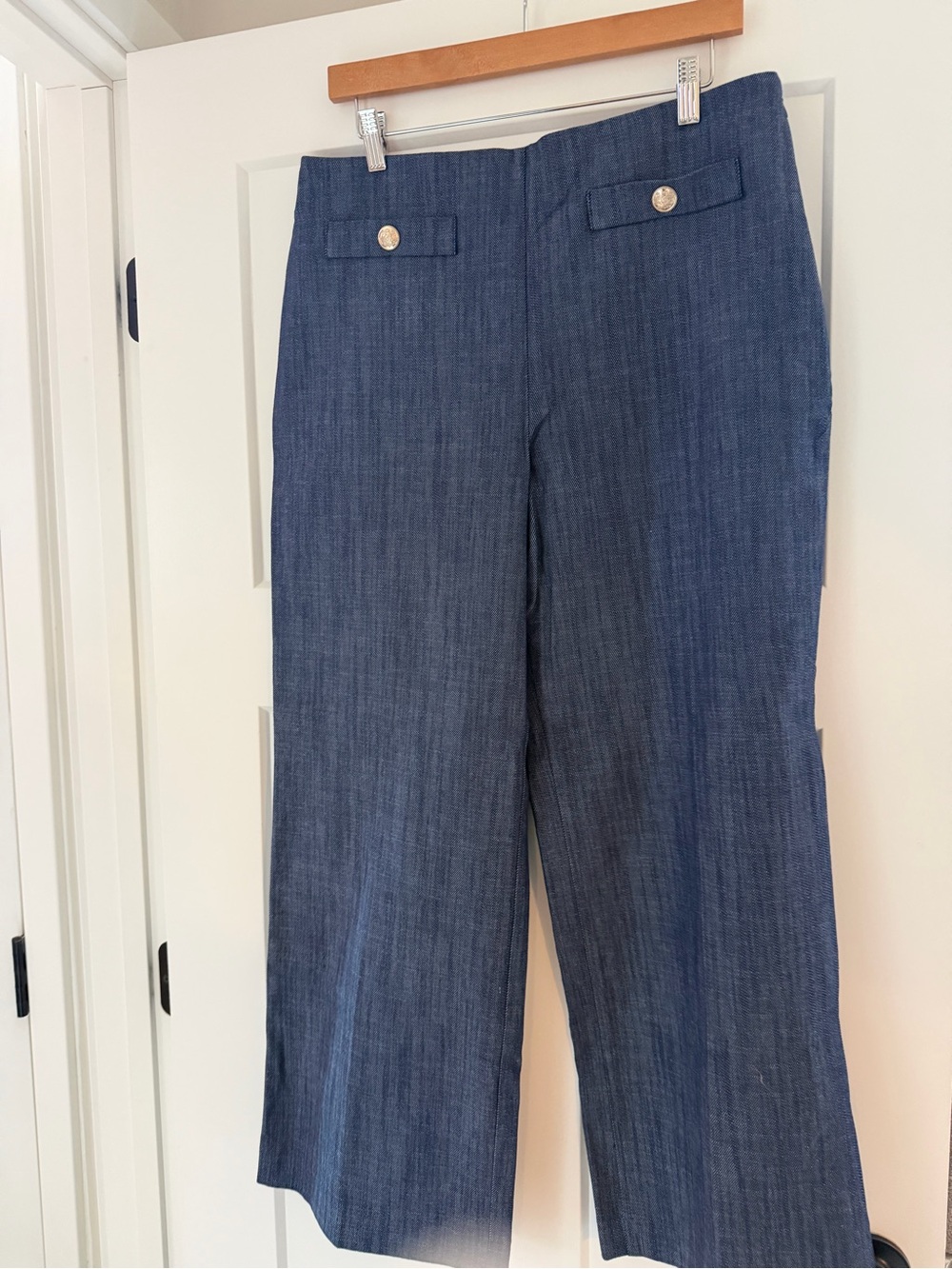 Classic Wide-Leg Navy Trousers with Button Detail
